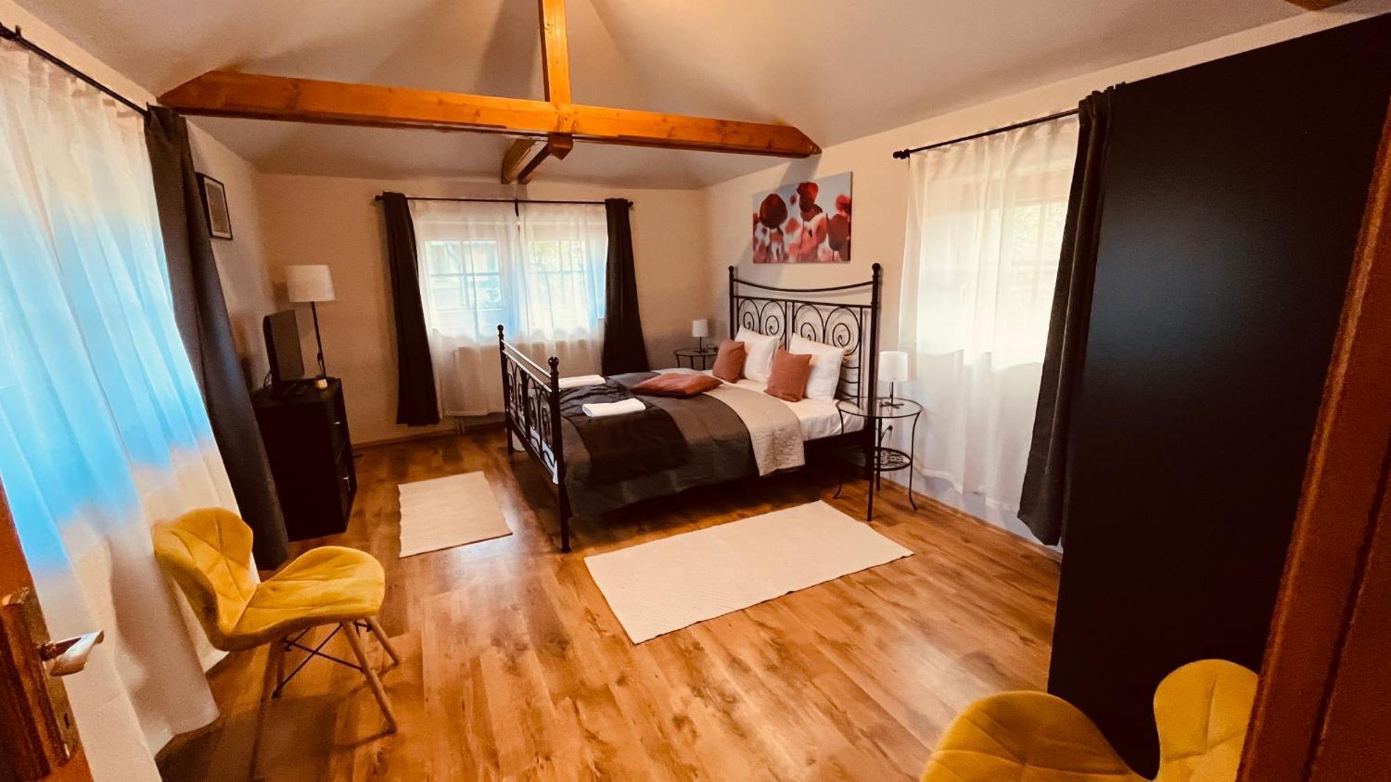 Strigonia Apartman 艾斯特根 外观 照片